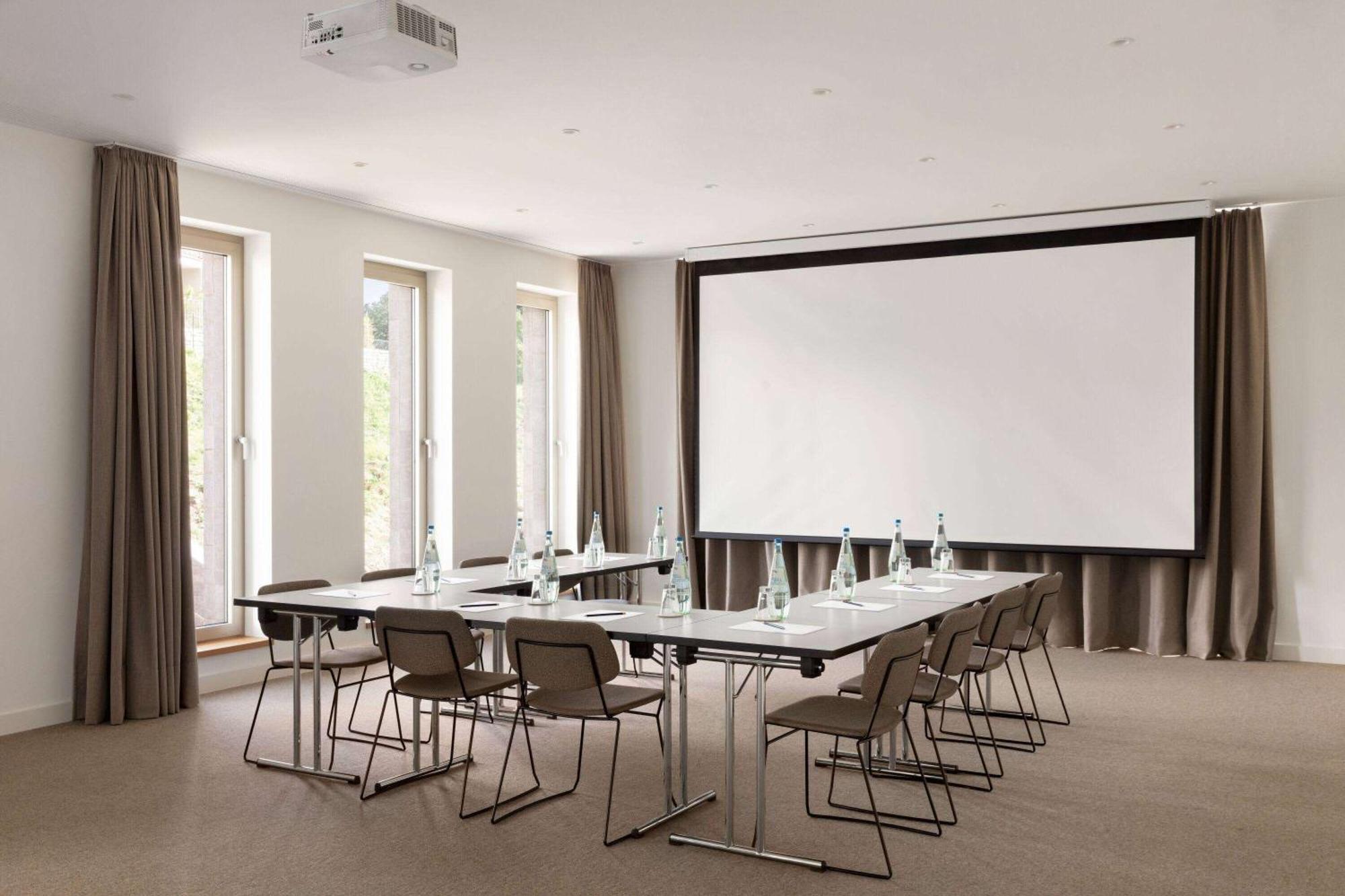 Vienna House By Wyndham Mq Kronberg im Taunus
